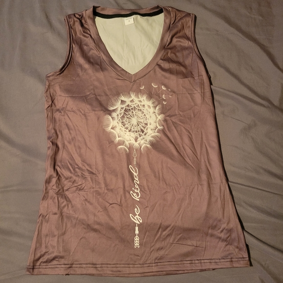 🟣Vneck tank top - Picture 2 of 3
